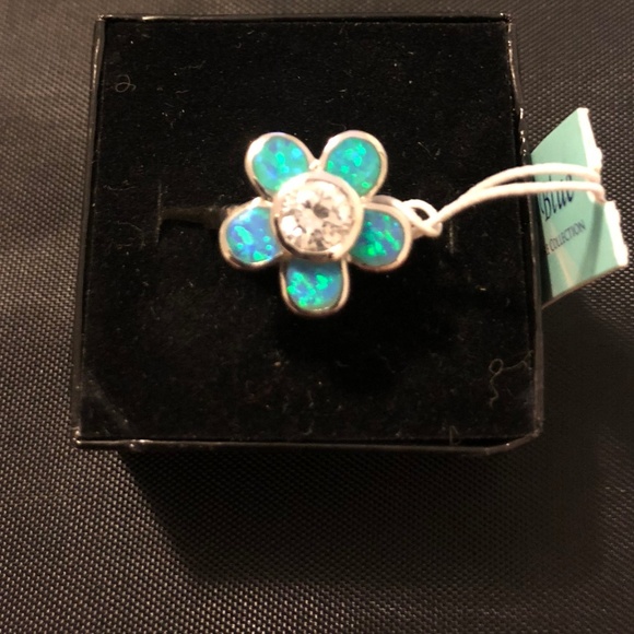 Jenna Blue Silver Flower Ring- NEW IN BOX - Picture 2 of 8